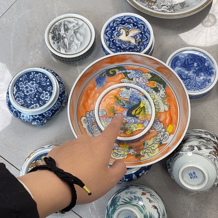 瓷片景德镇粉彩腾龙献宝大壶承加盖置