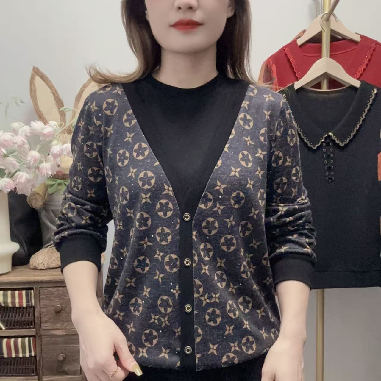 【丽姐家】秋季新款休闲假两件长袖洋气小衫中老年女装圆领上衣