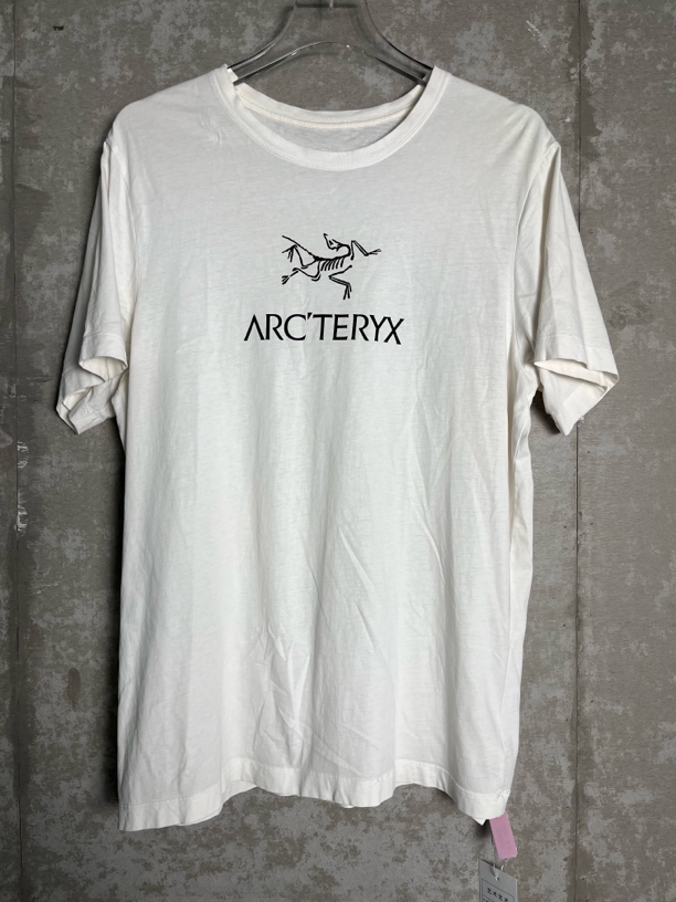 未使用 ARC'TERYX/始祖鸟 L*1/胸前大logo短袖/10302/JP