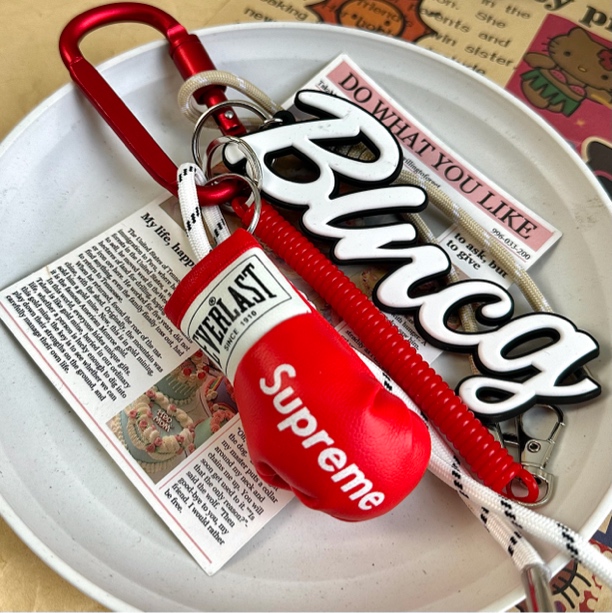 红色字母拳套手机链短款可爱优雅精致短链挂件F037