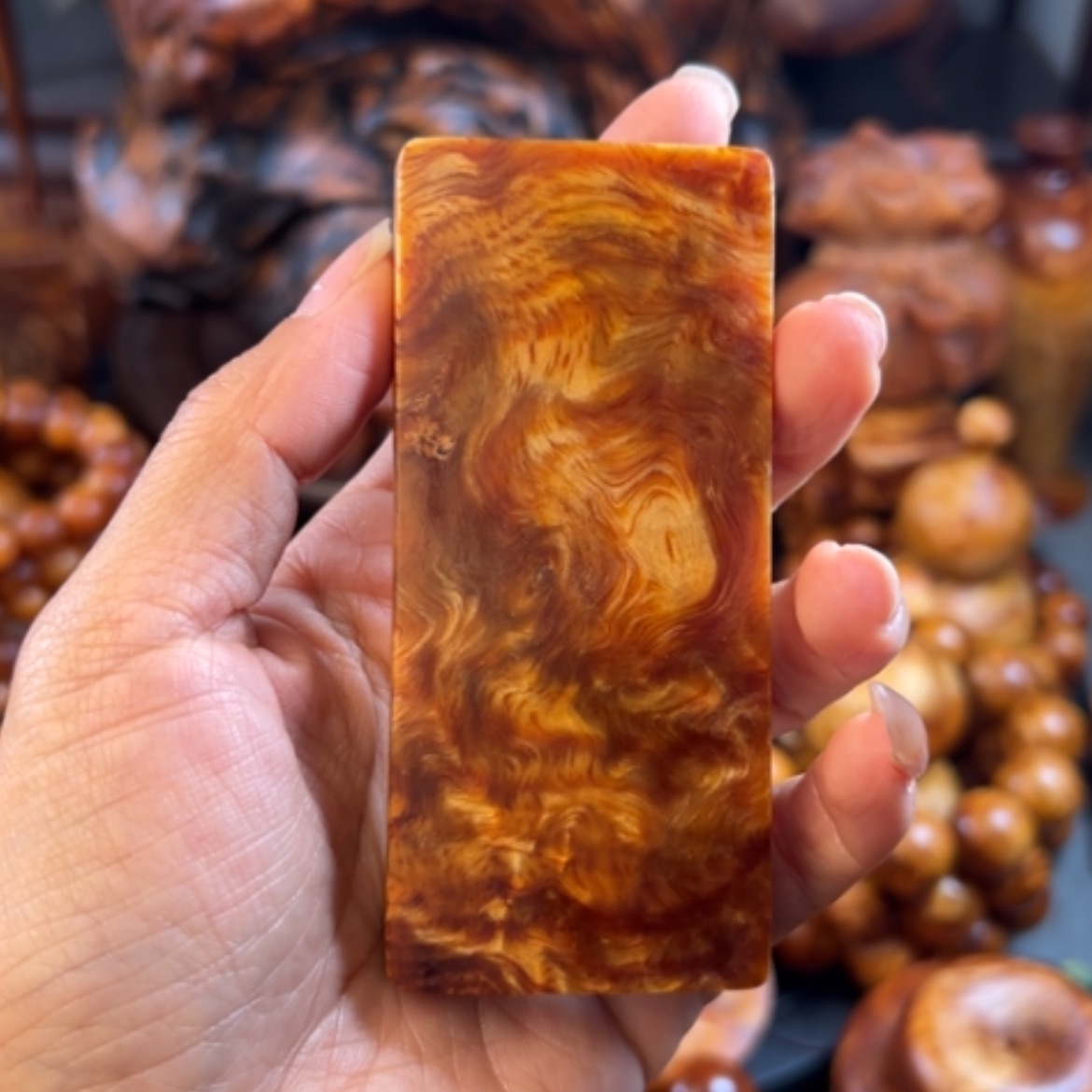 【闪购商品】松木（琥珀木）把件