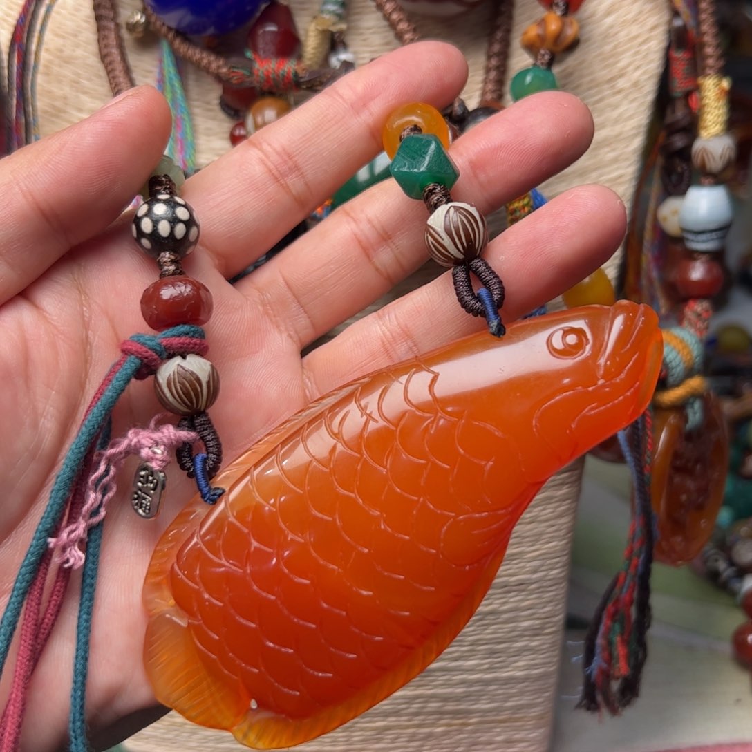 玛瑙/玉髓颈饰未镶嵌缘*