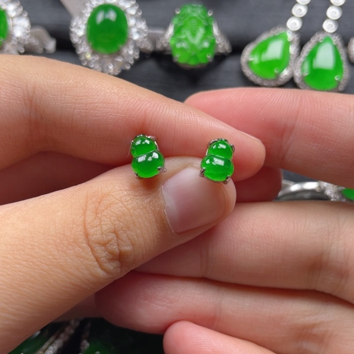 翡翠耳饰银S925镶嵌耳钉