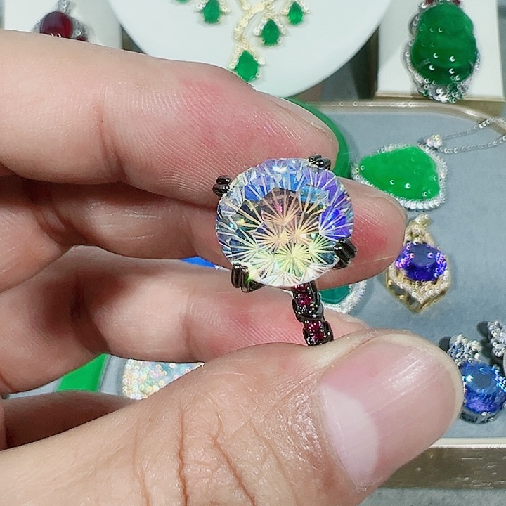 红宝石戒指未镶嵌