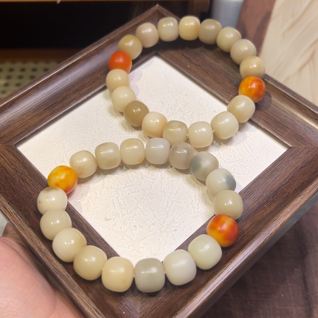 菩提籽类卡14微瑕 对顶