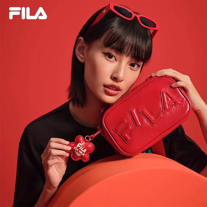 Fila/斐乐女【百搭时尚休闲经典】春潮流质感单肩斜挎包F13W519173F