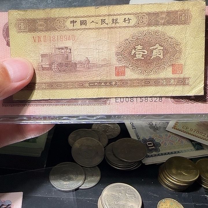 44000000000000000000