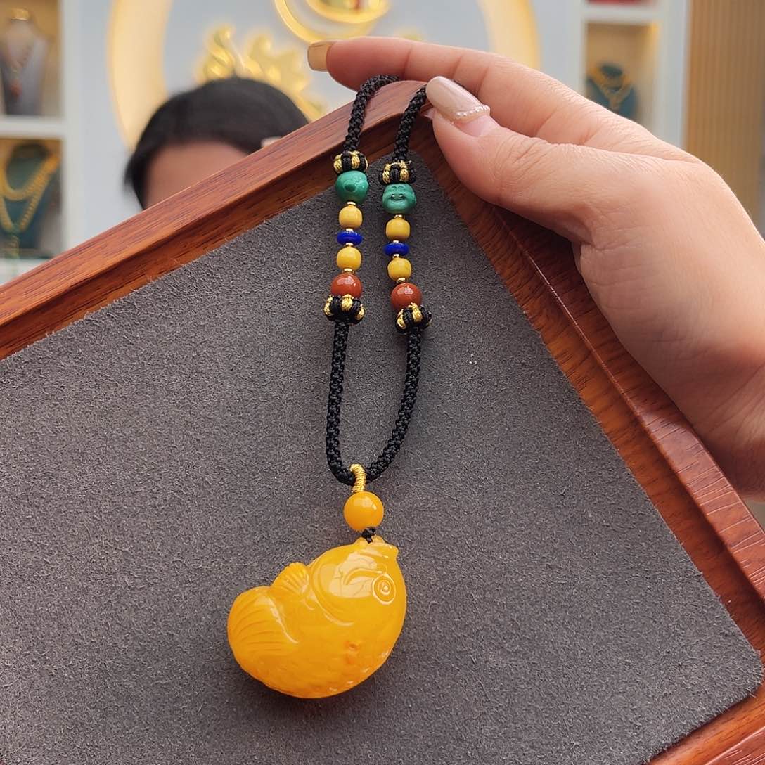 琥珀手链未镶嵌吊坠