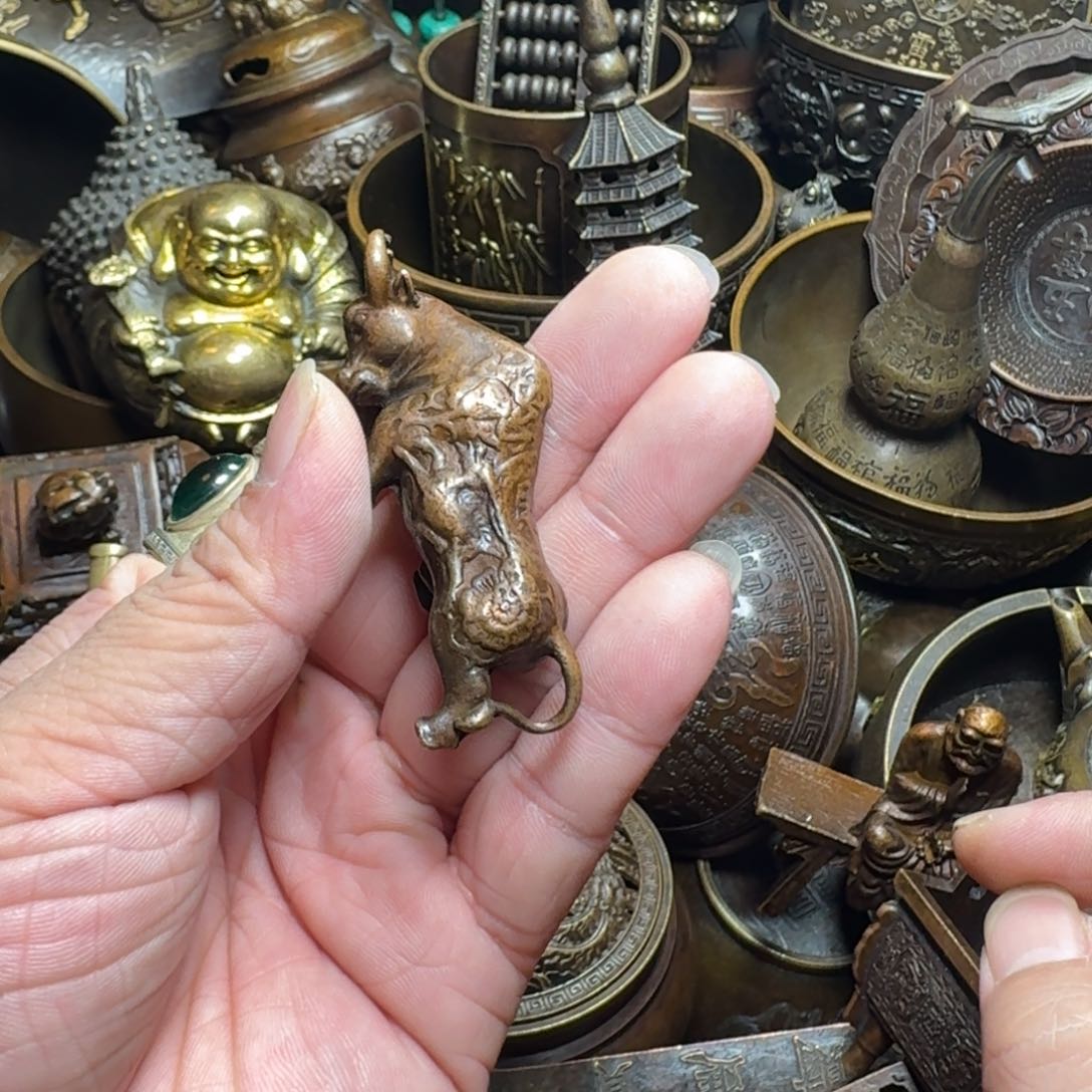 铜器摆件收收藏藏