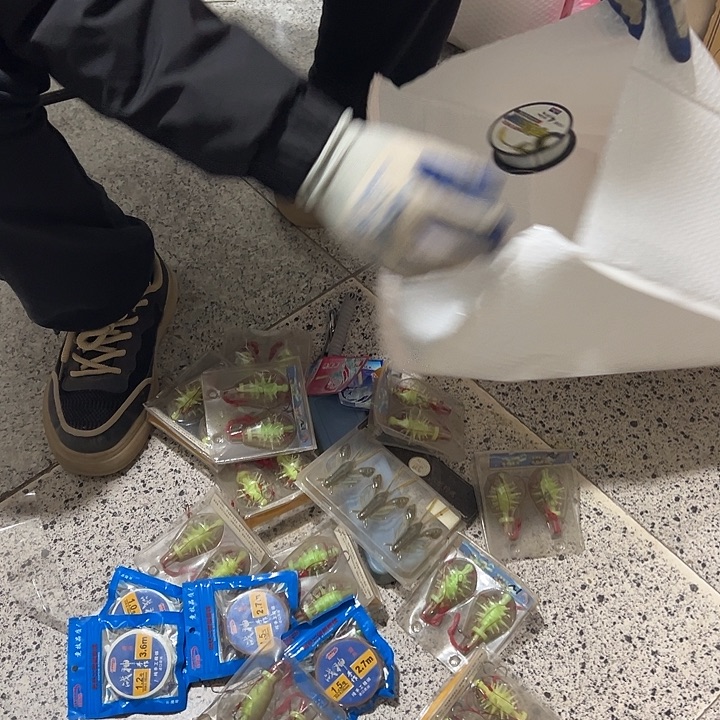 11号兜名盒不退不换11111