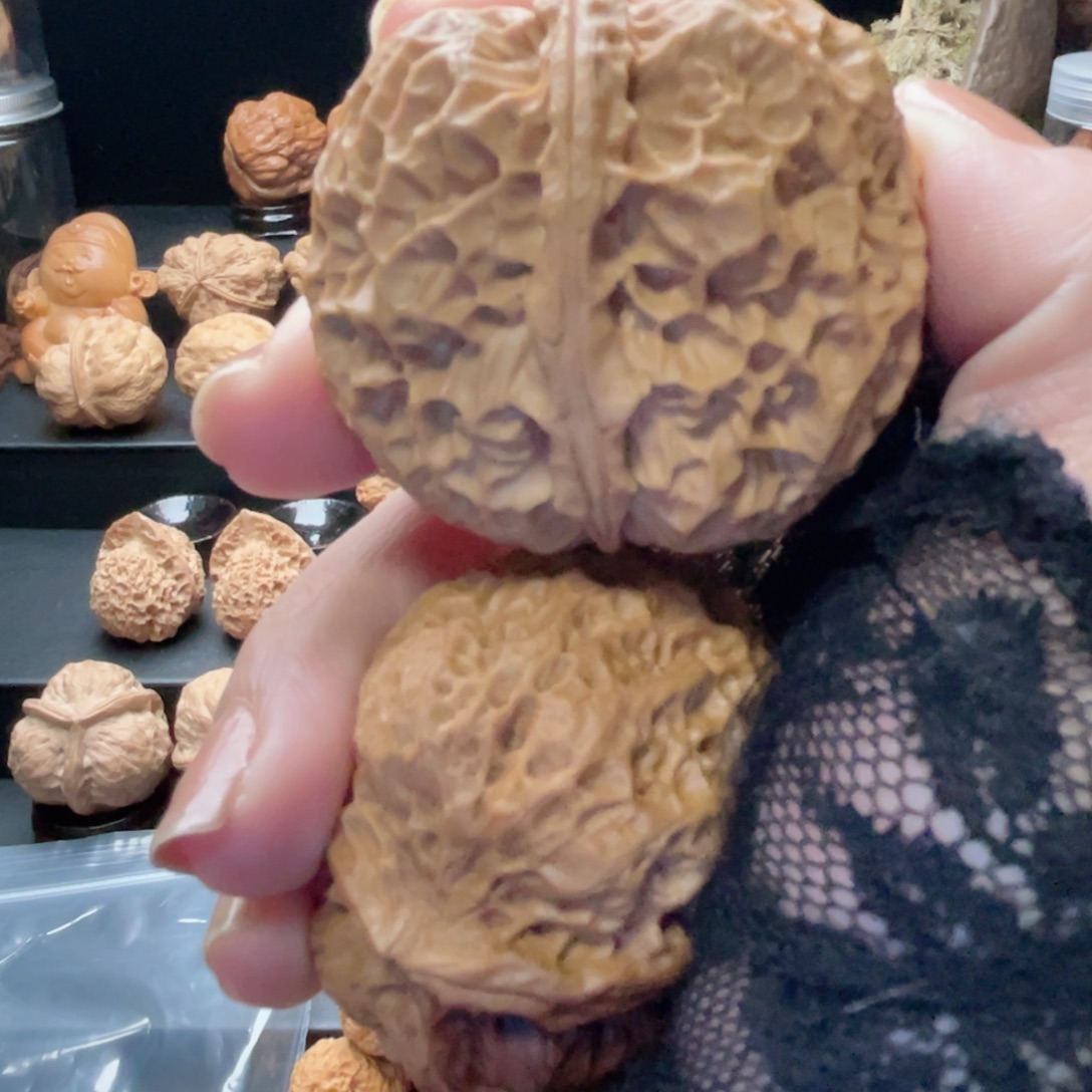 吊坠文玩核桃，47尺74克