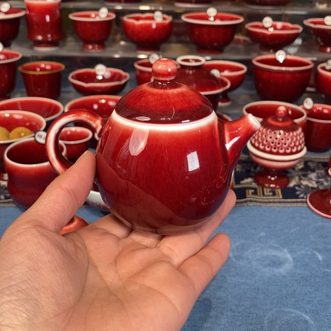 景德镇浅行窑郎红壶