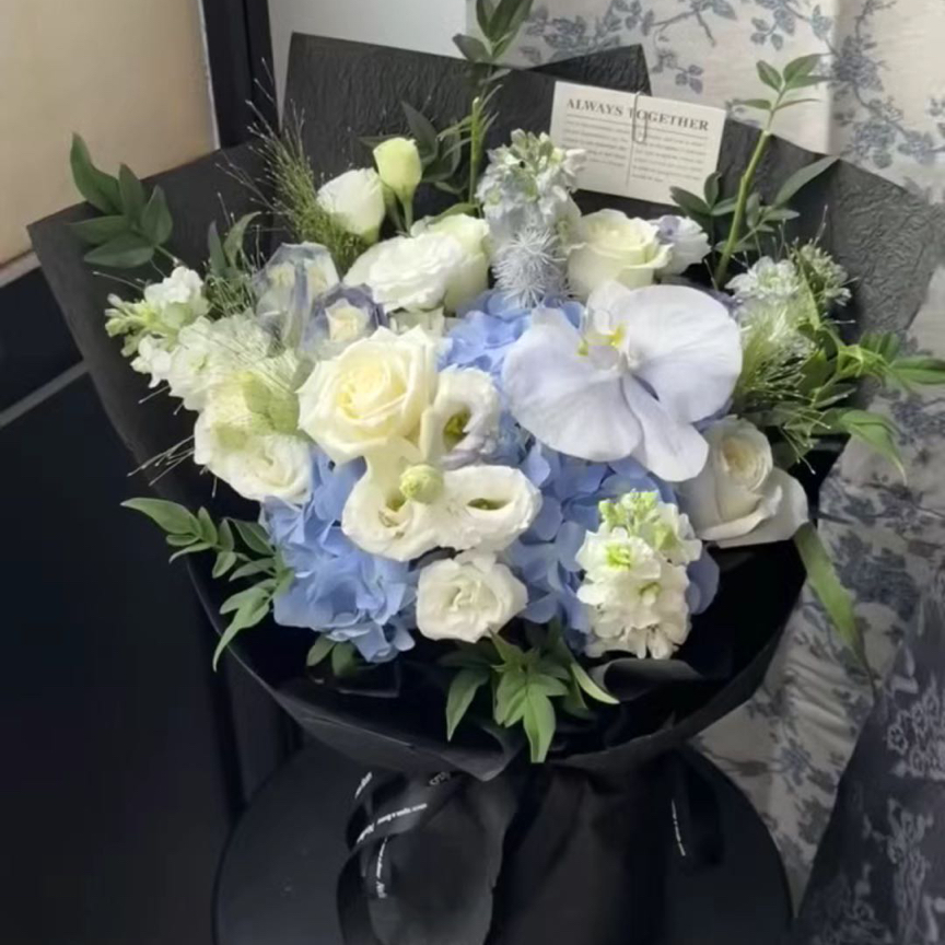 蓝色系花束同城速递送男友女友生日礼物全国配送花店鲜花