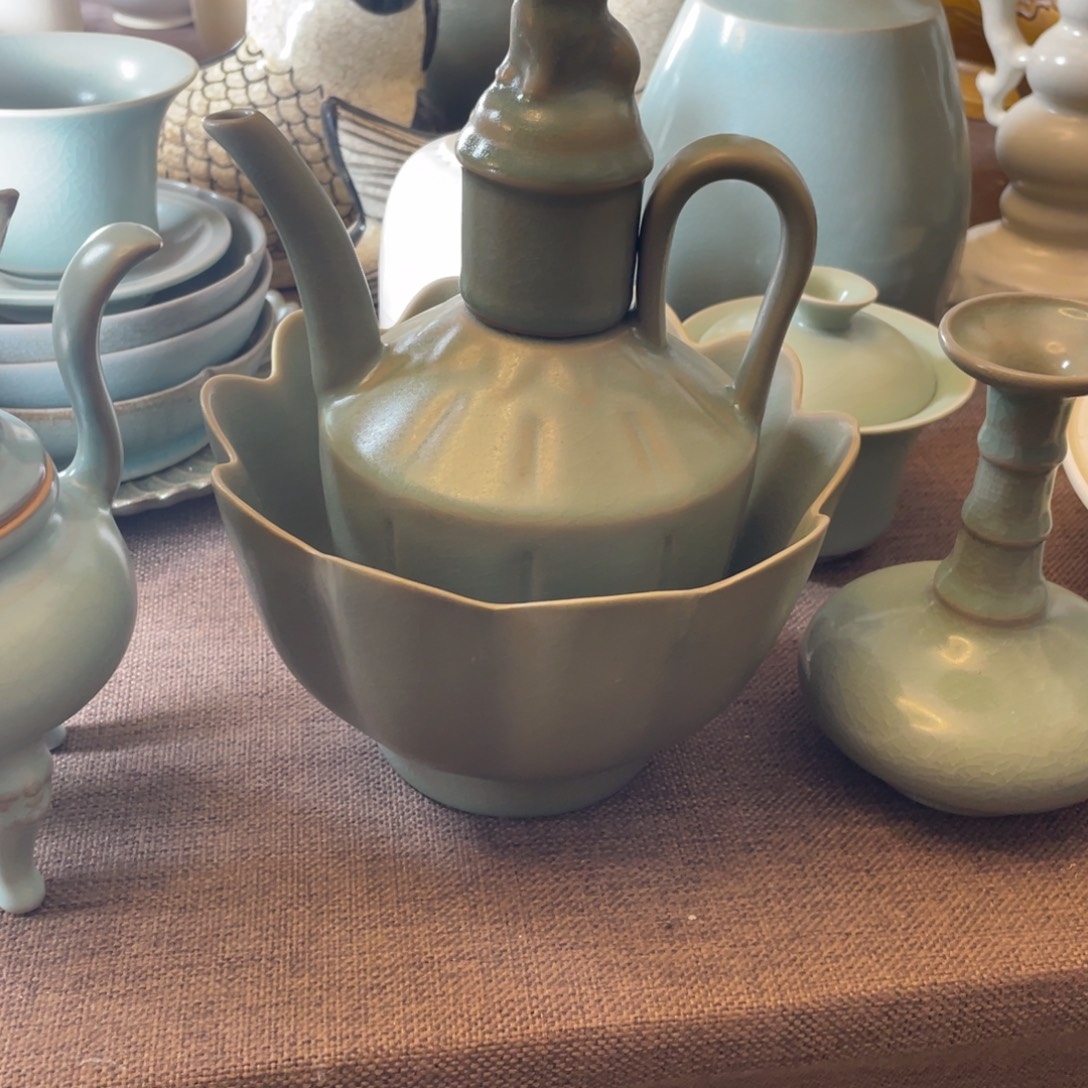 赏品青瓷温酒壶一套