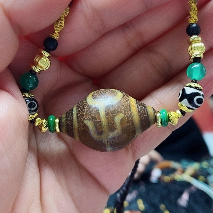 玛瑙/玉髓颈饰合金