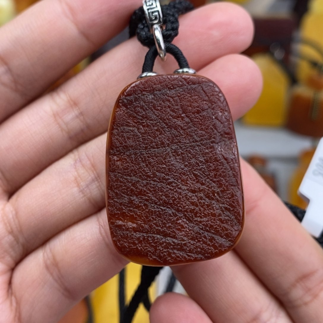 琥珀吊坠(赠链)未镶嵌