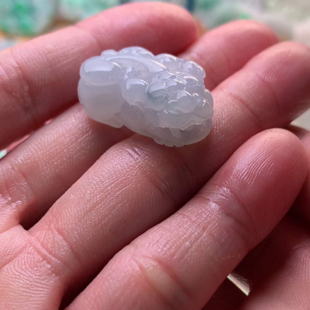 定制翡翠未镶嵌貔貅