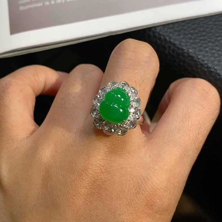 【拾玥珠宝】天然缅甸翡翠A货 阳绿葫芦戒指