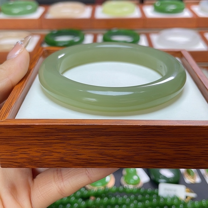 和田玉手镯58.6未镶嵌