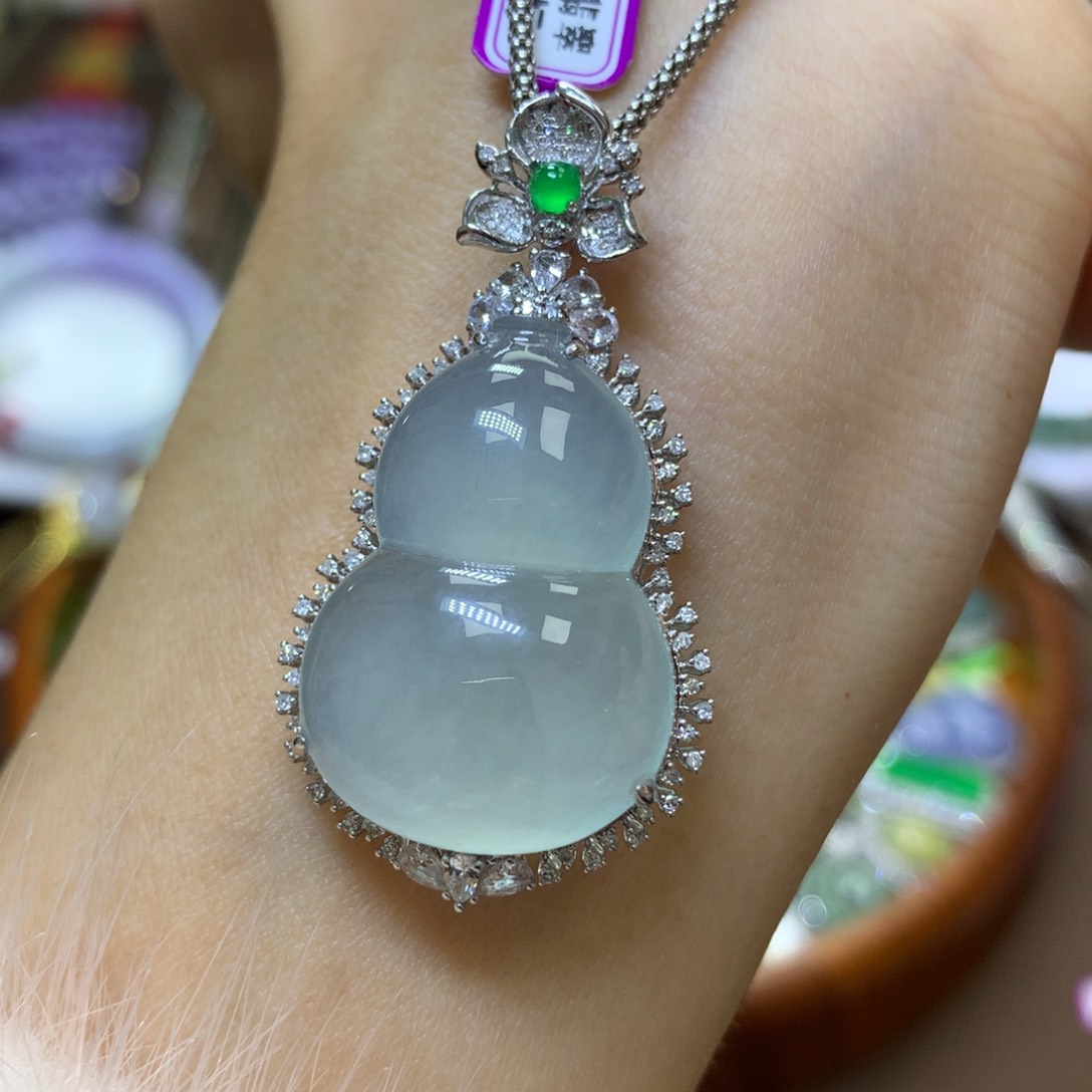 【闪购商品】翡翠颈饰18K金镶嵌翡翠