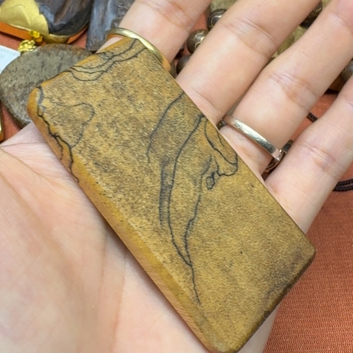 大叶紫檀（黑酸枝木类）