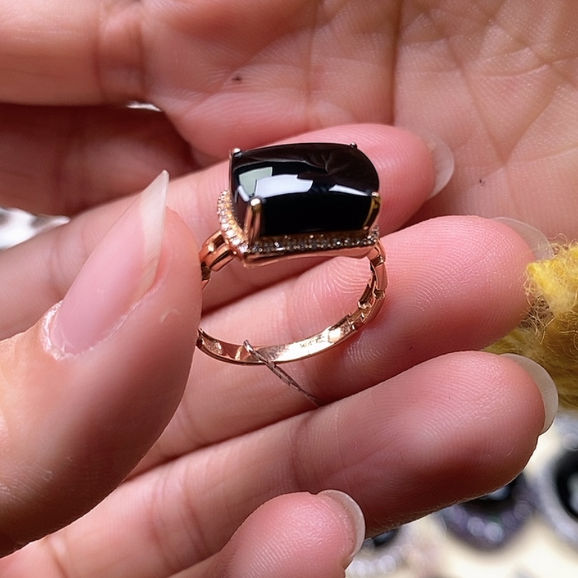 【闪购商品】翡翠戒指18K金镶嵌马鞍