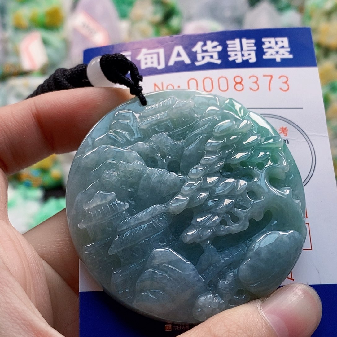 吊坠(不含链)未镶嵌翡翠