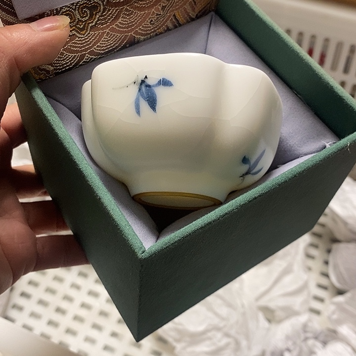 DJ不饿了咯咯了了咯头