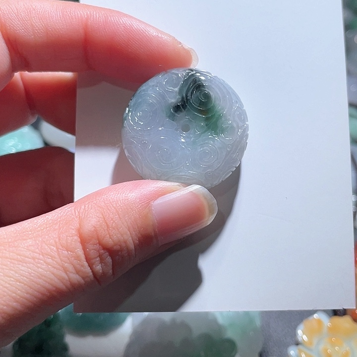 颈饰未镶嵌翡翠天