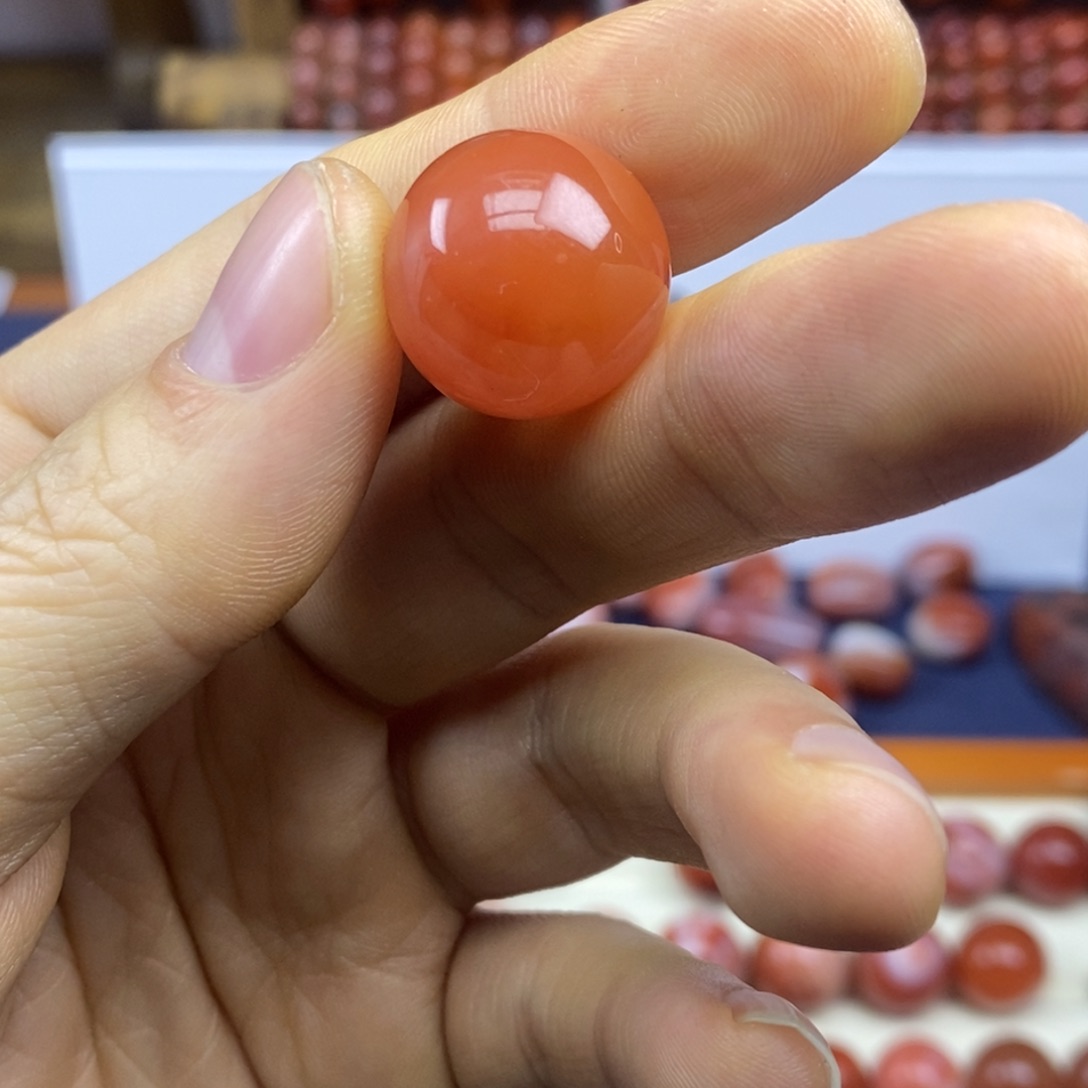 南红玛瑙未镶嵌珠宝半成品