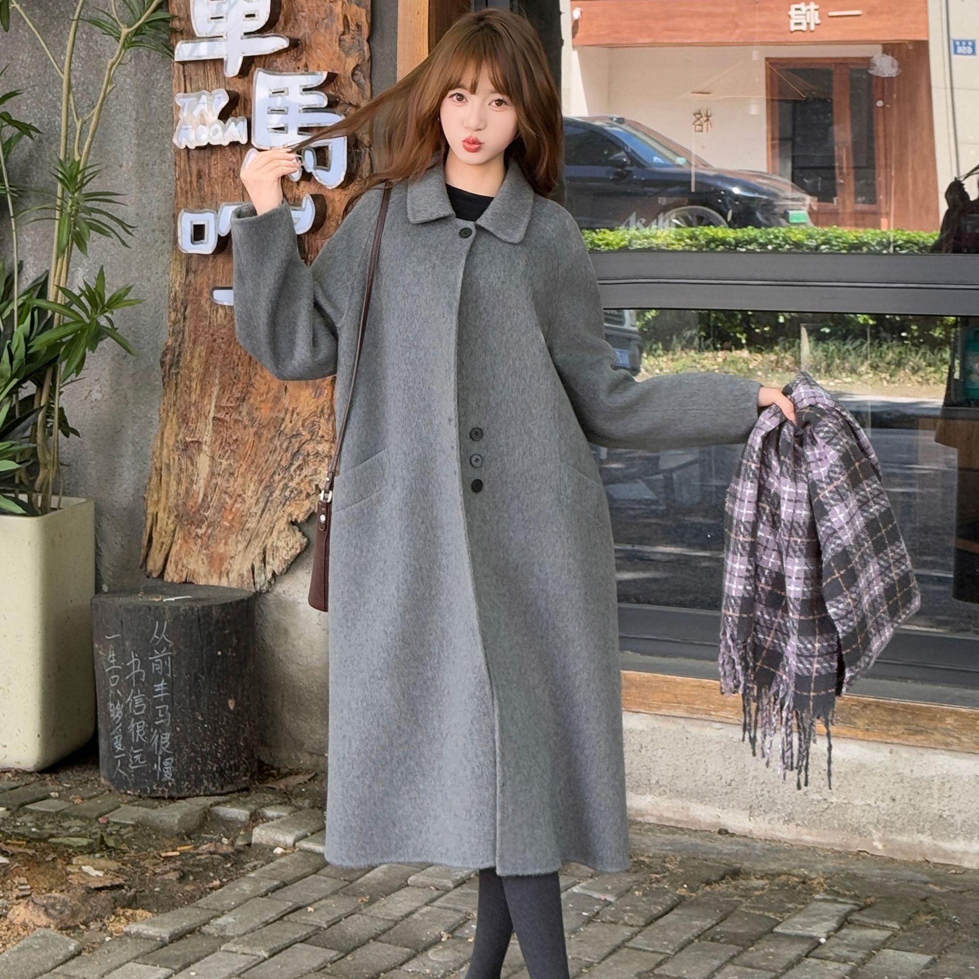 秋冬温柔风娃娃领简约时尚羊毛大衣女宽松中长款外套   25912