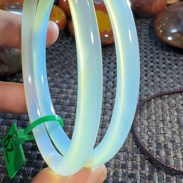 W****玛瑙/玉髓未镶嵌颈饰