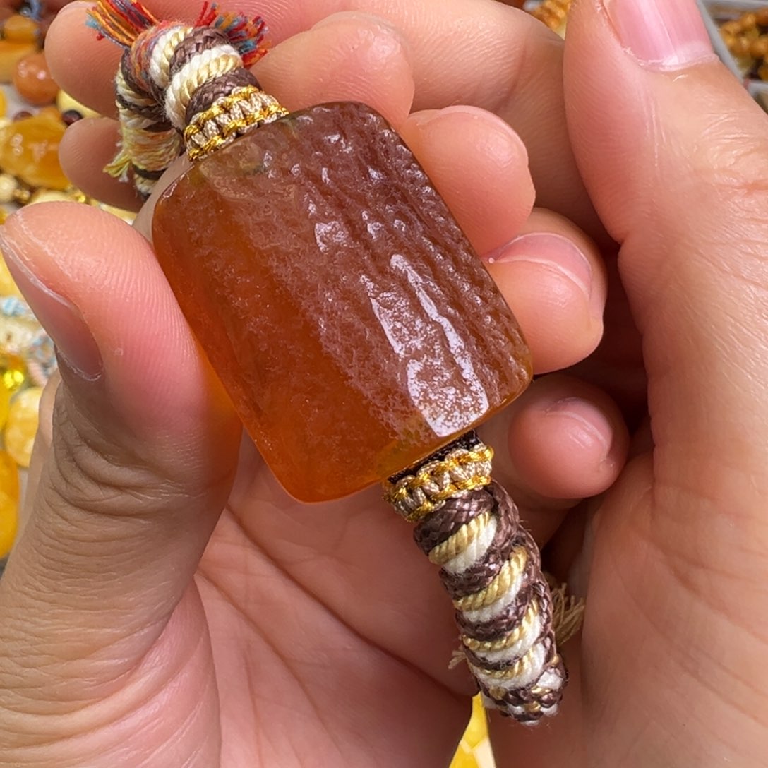 未镶嵌蜜蜡裸石蜜蜡