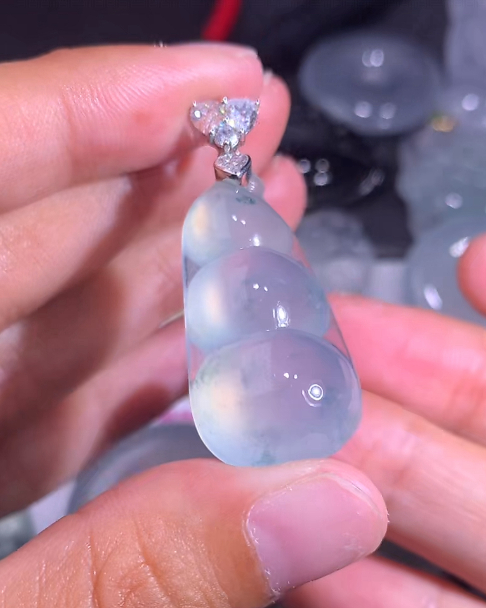 冰种飘花福豆镶金气质时尚冰透