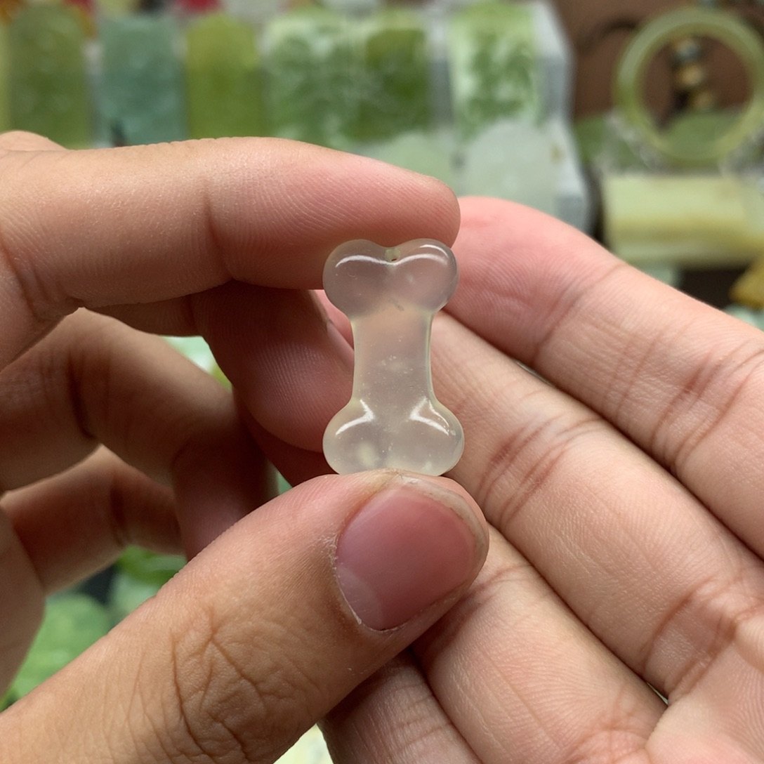 岫玉未镶嵌吊坠(不含链)