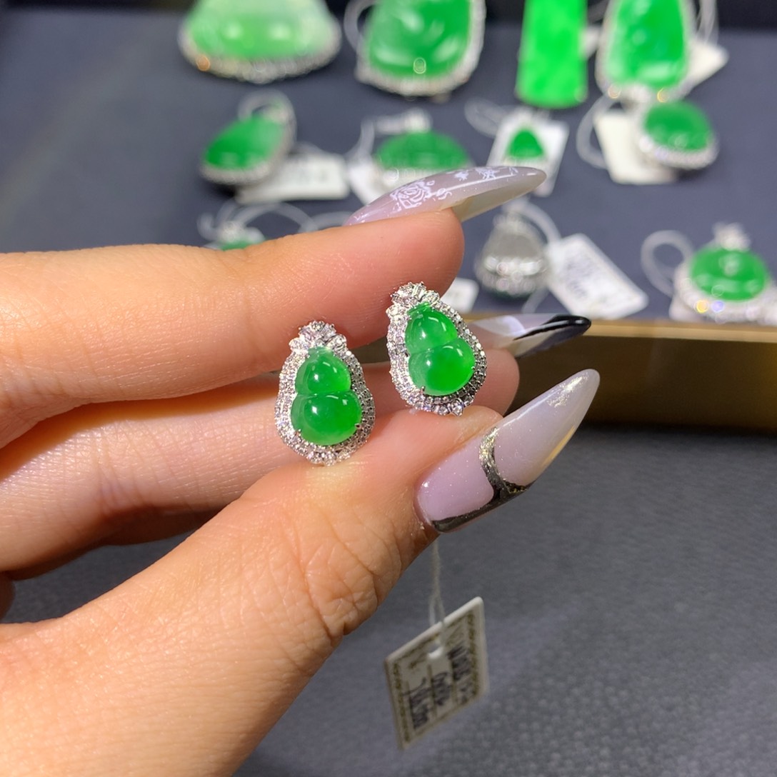 翡翠耳饰18K金镶嵌翡翠