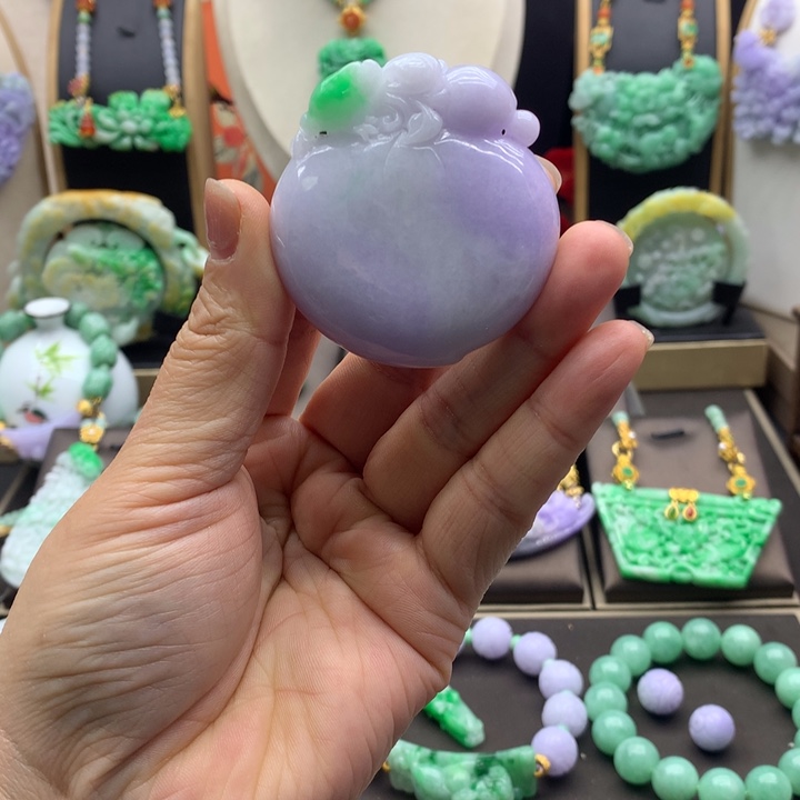 翡翠吊坠(不含链)未镶嵌