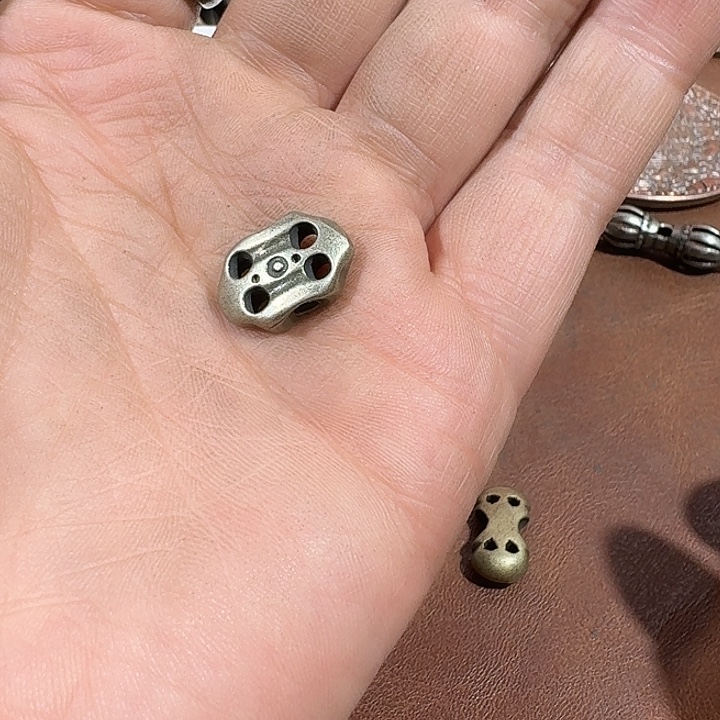 巍***魏藏传文玩配饰配饰