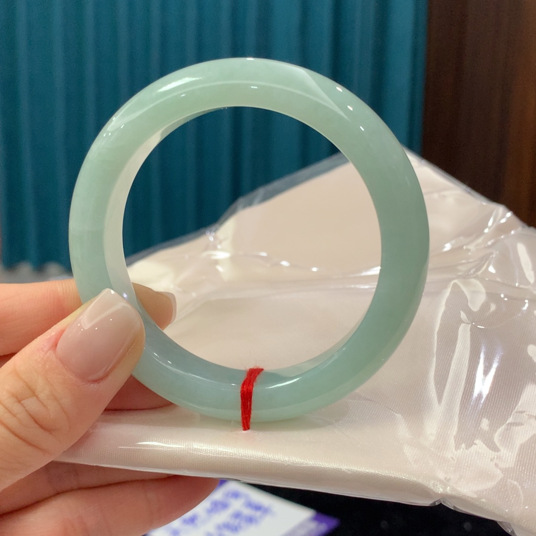 未镶嵌手镯翡翠完美者慎拍 圈口53.7