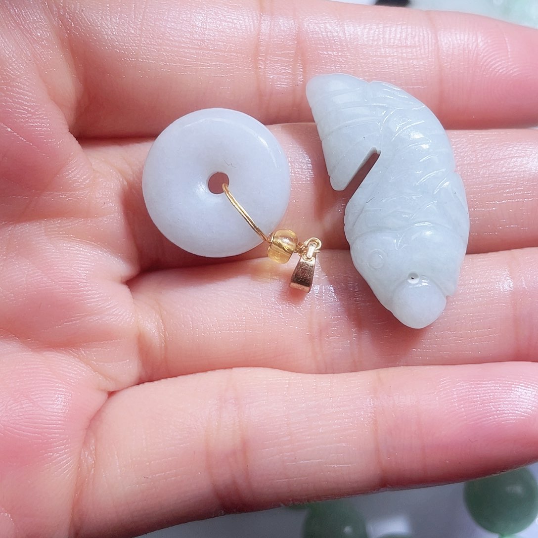 翡翠颈饰未镶嵌翡翠