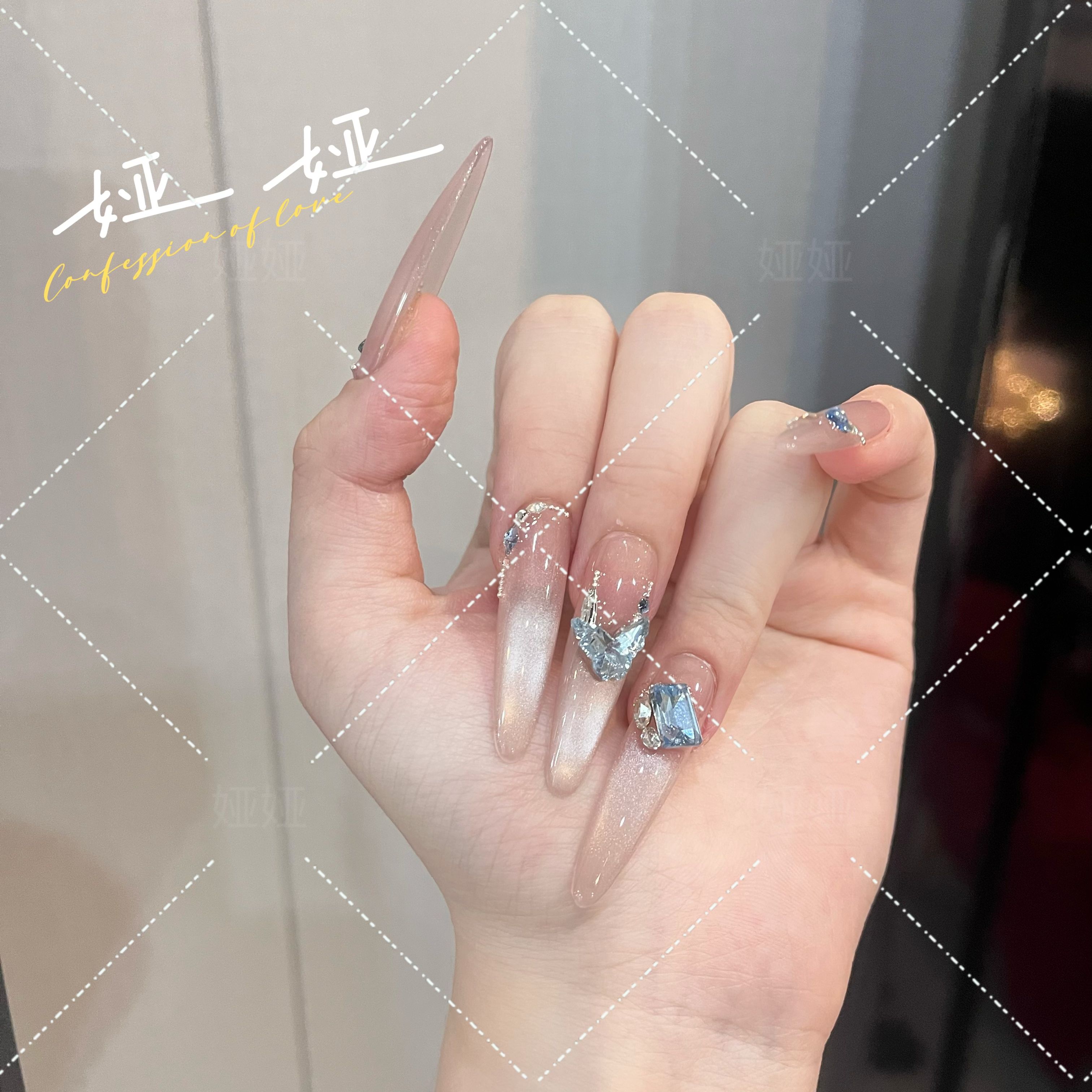 【蓝之月】千金轻奢爆闪猫眼镶钻百搭显白纯手工美甲穿戴甲