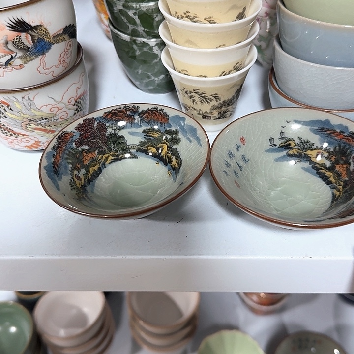 主人杯一个，瓷。。。主人瓷