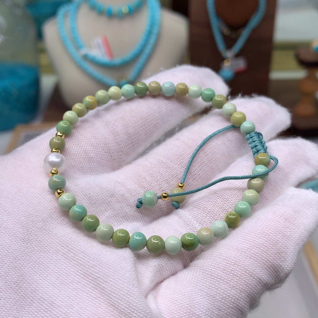 绿松石配饰未镶嵌