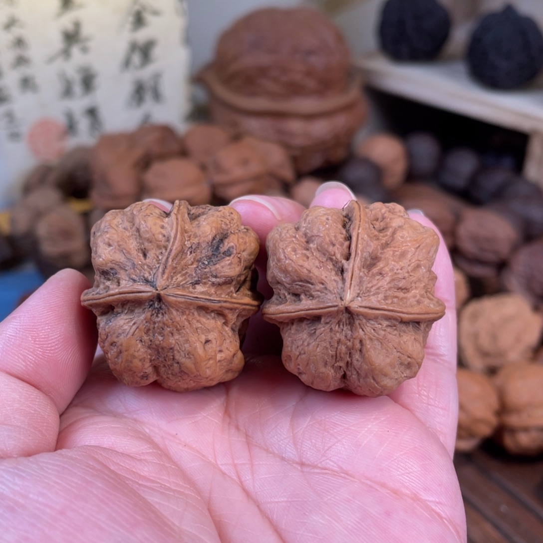 文玩核桃把件金疙瘩35