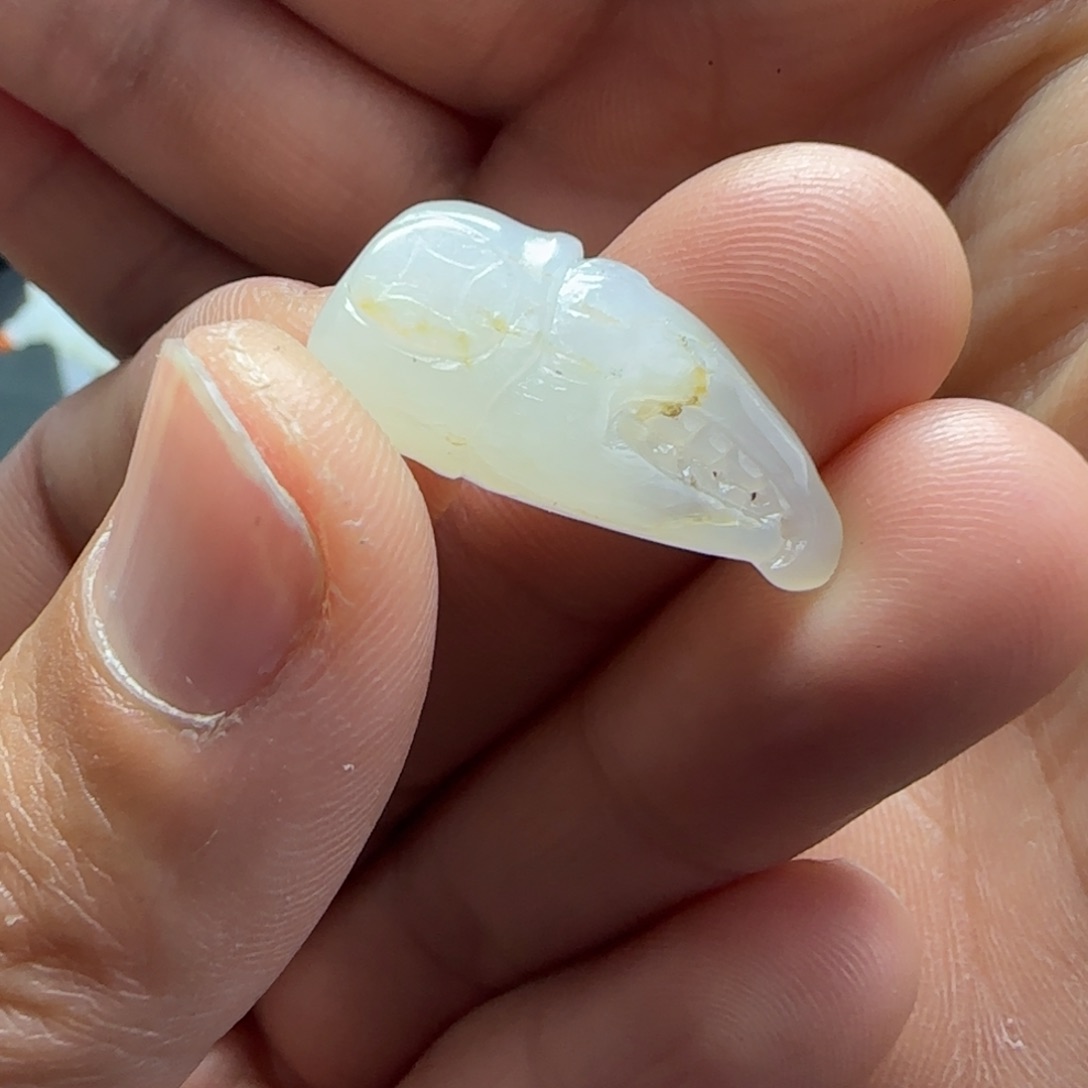 和田玉颈饰未镶嵌定制