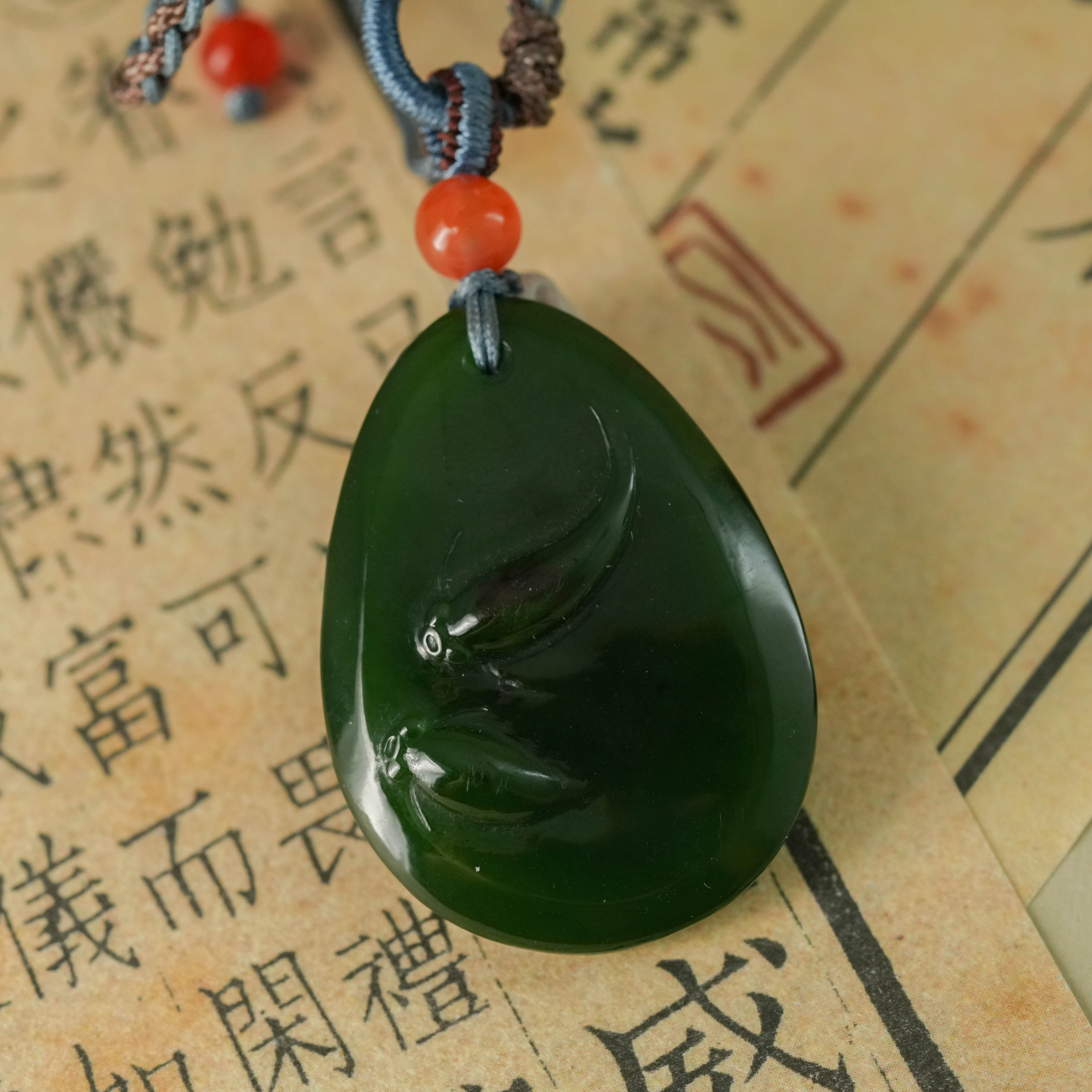 保嘉严选 YJ2030 珍品级和田玉精品高色碧玉水滴吊坠
