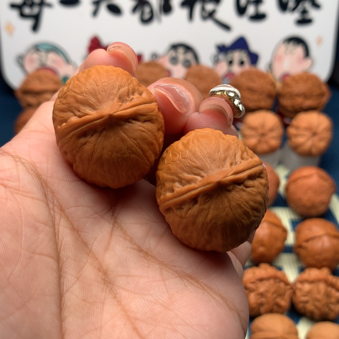 文玩核桃把件光头元宝