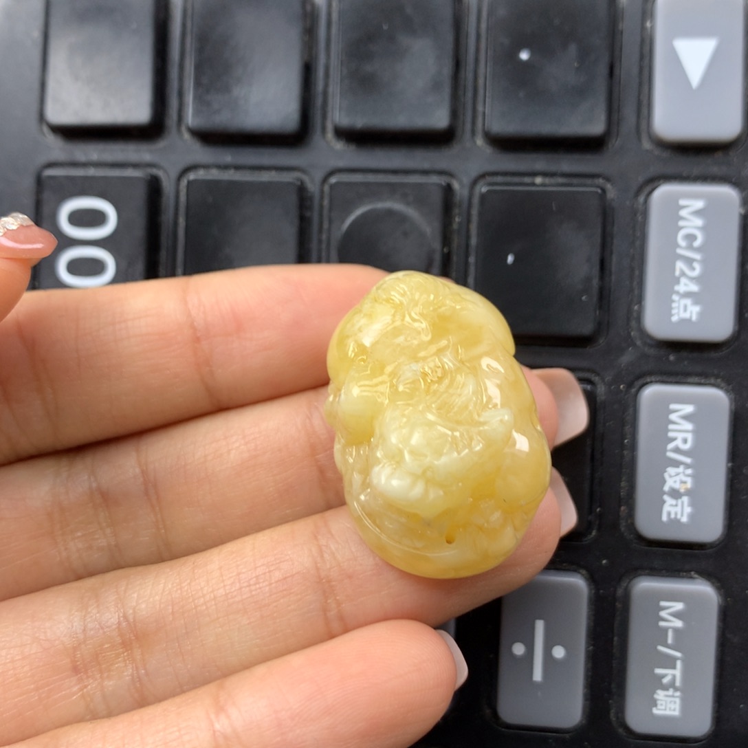 琥珀未镶嵌珠宝奇石