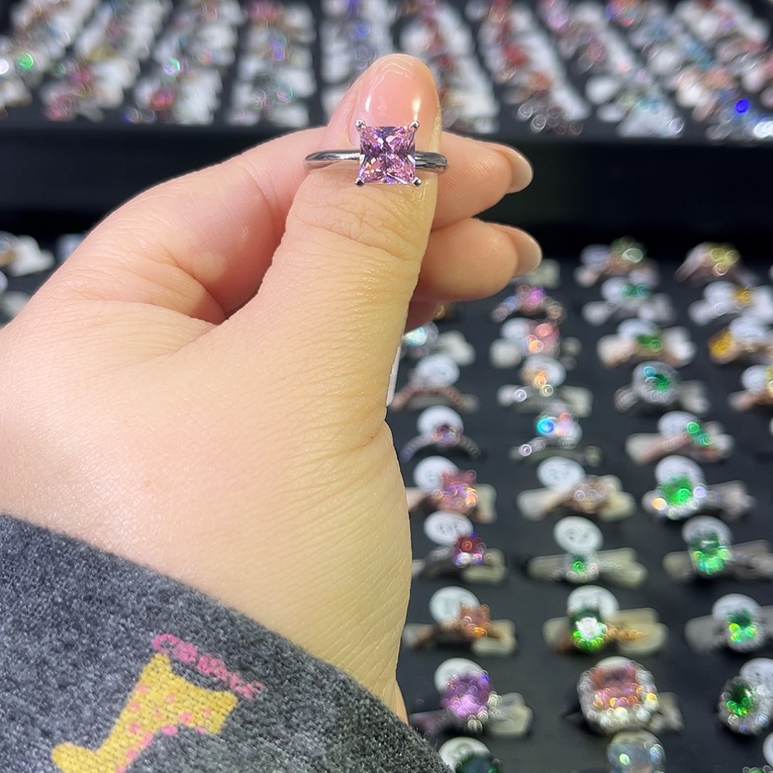 莫桑石非金属B T方粉钻两卡-11