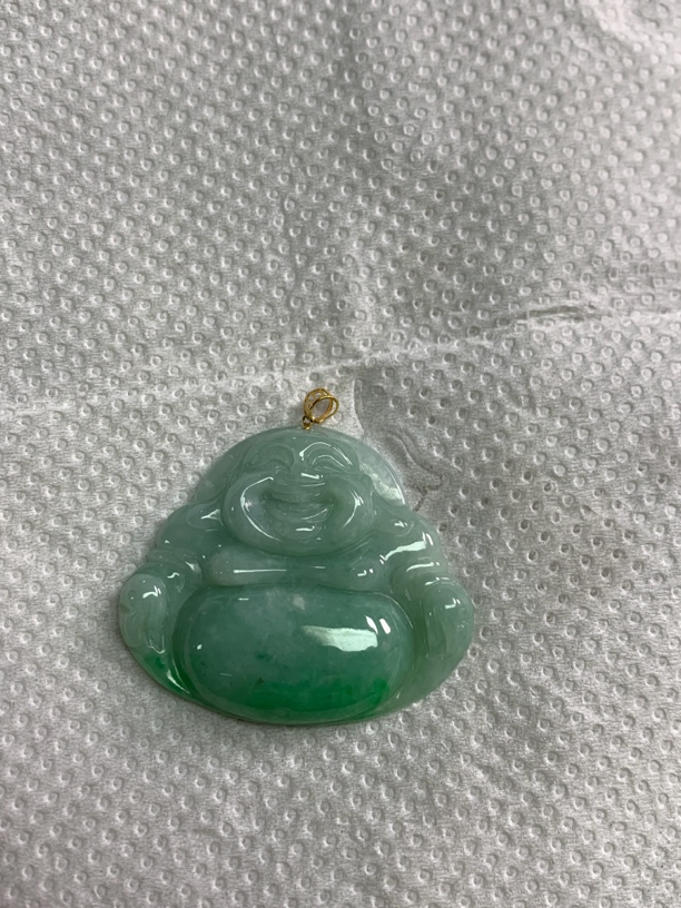 玉如军意翡翠珠宝